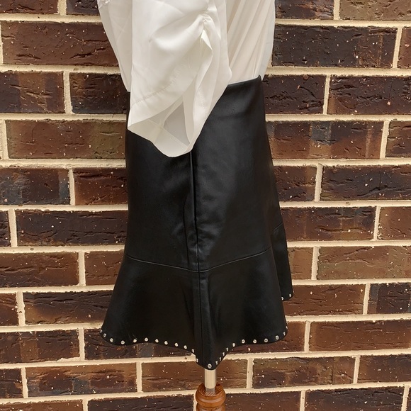 ZARA TRAFALUC | Faux leather skirt - Picture 4 of 9